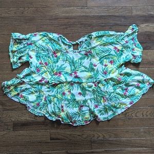 Plus Size Cropped Tropical Top